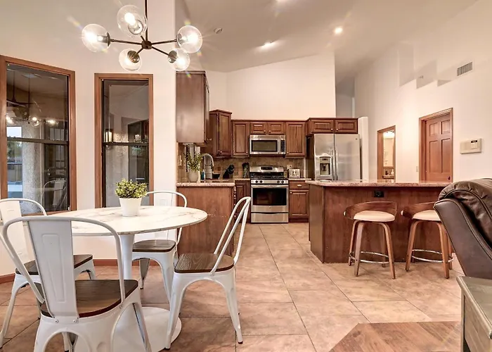 Holiday home Entertainers Dream In Scottsdale Wpool And Games Phoenix