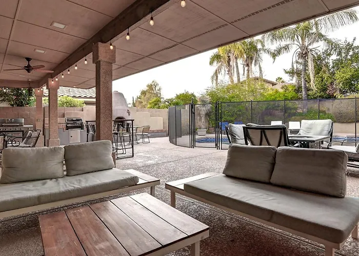 Entertainers Dream In Scottsdale Wpool And Games Holiday home